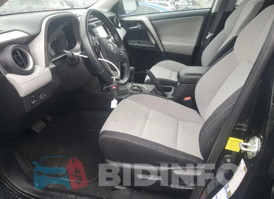 2T3RFREV2JW758062 Photo# 7