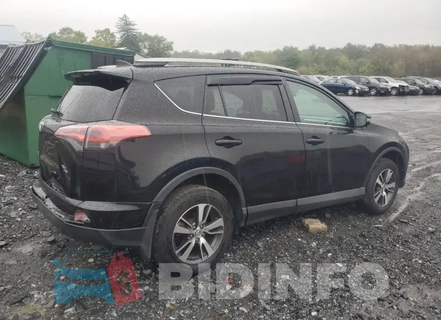 2T3RFREV2JW758062 Photo# 3