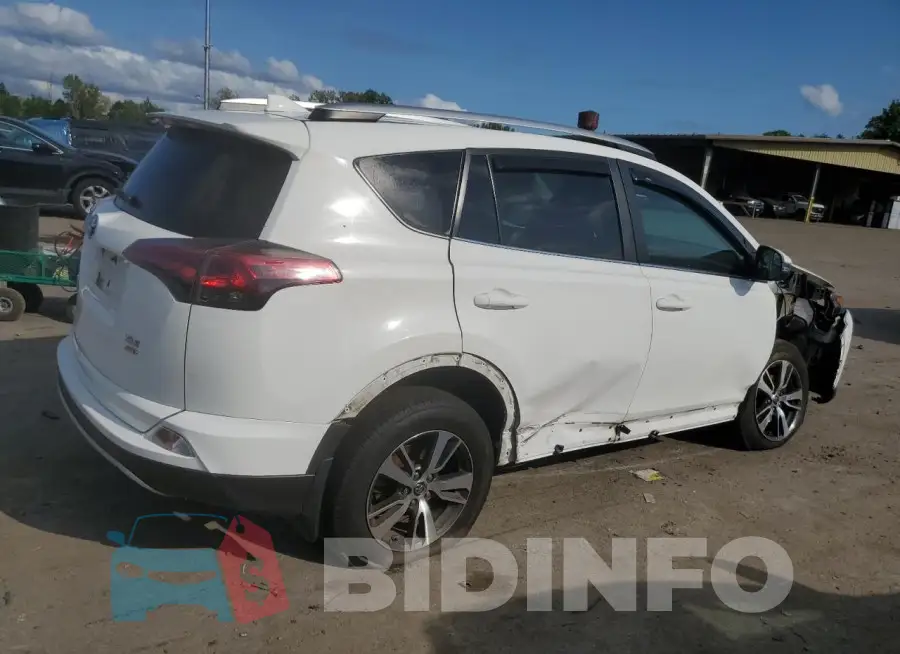 2T3RFREV6GW425999 Photo# 3