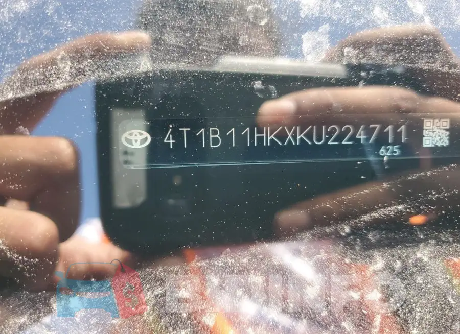 4T1B11HKXKU224711 Photo# 12