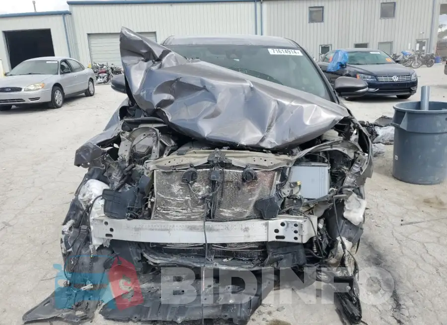 5TDBZRFH0JS838611 Photo# 5