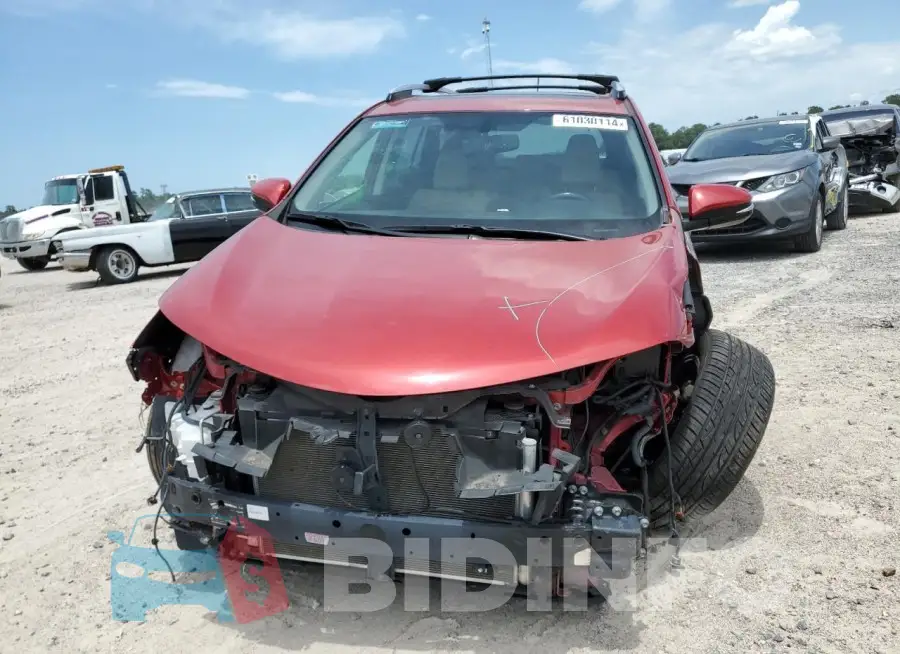 JTMDFREV4FD173112 Photo# 5