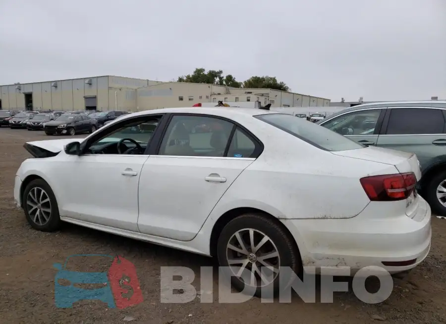 3VWB67AJ5HM312859 Photo# 2