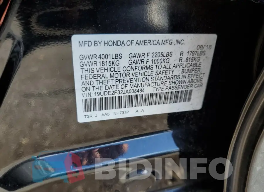 19UDE2F32JA008484 Photo# 13