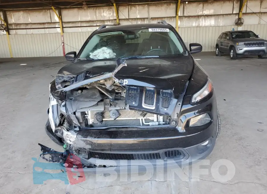 1C4PJLCSXHD219286 Photo# 5