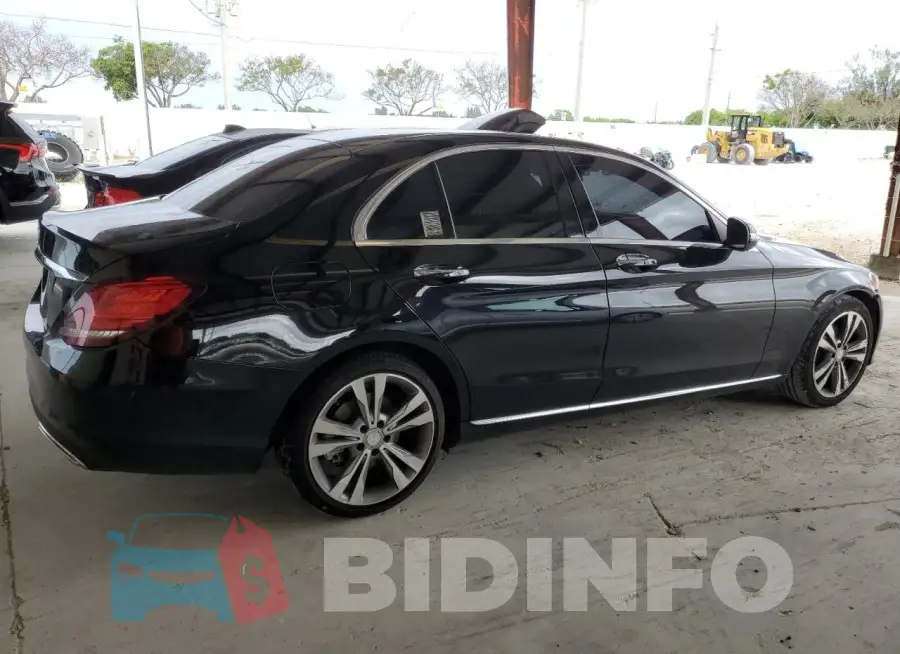WDDWF8DB2LR527899 Photo# 3