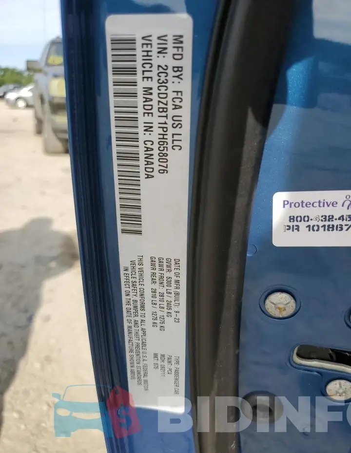 2C3CDZBT1PH658076 Photo# 12