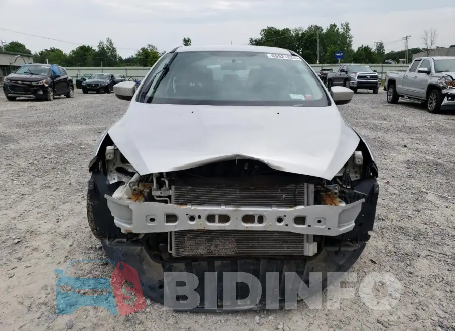 1FADP3F24JL276467 Photo# 5
