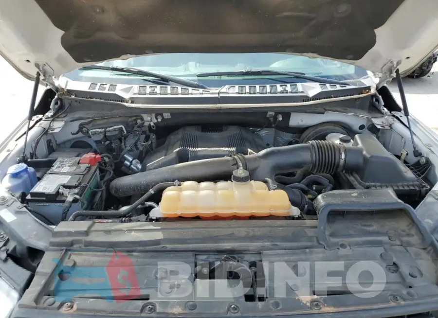 1FTEW1CGXJFE49638 Photo# 11
