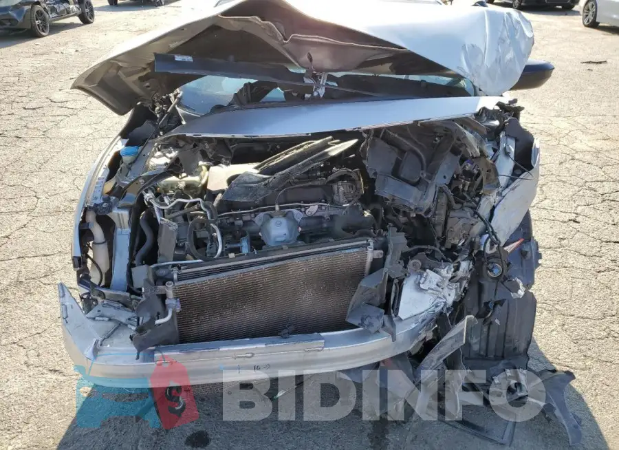 19XFC2F57GE240745 Photo# 11