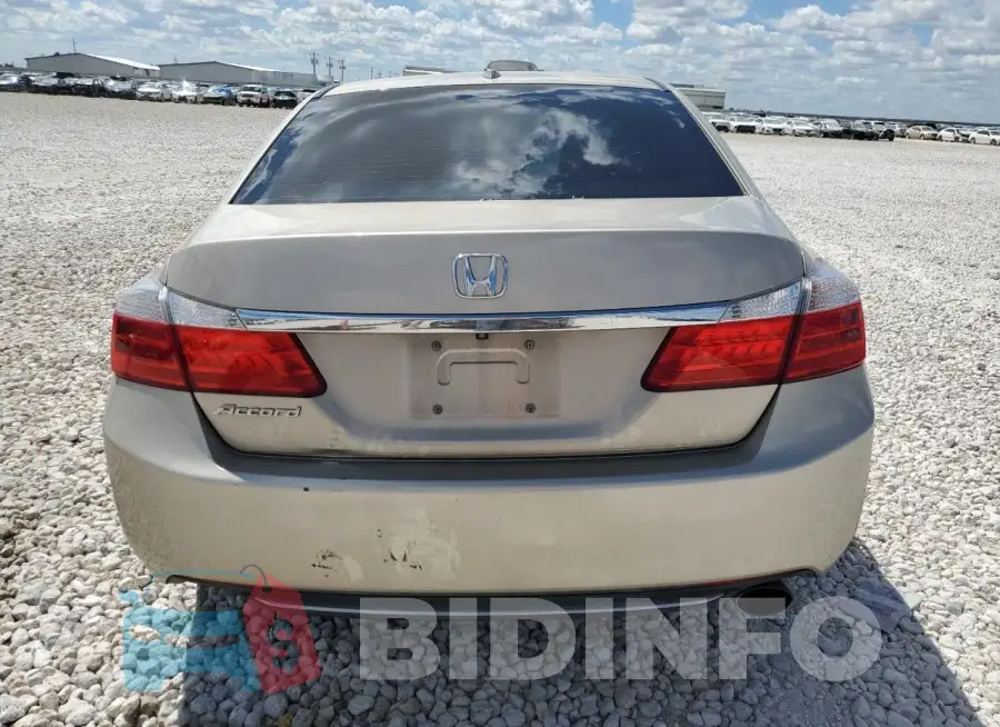 1HGCR2F84FA180325 Photo# 6