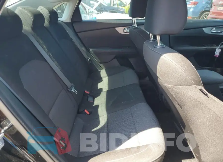 3KPF24AD2PE627846 Photo# 10