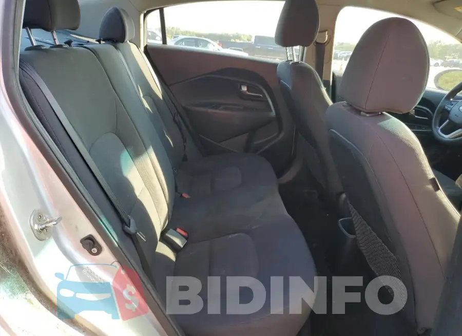 KNADM4A33F6484237 Photo# 10