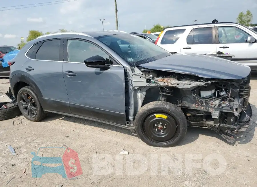 3MVDMBDY0MM264502 Photo# 4