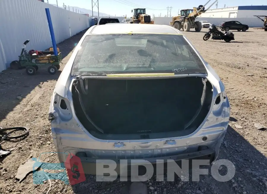 2T1BURHE1FC437019 Photo# 6