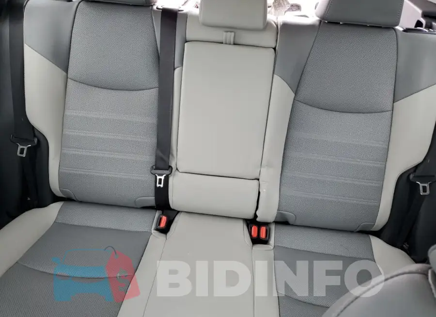 2T3N1RFV8RW418082 Photo# 10