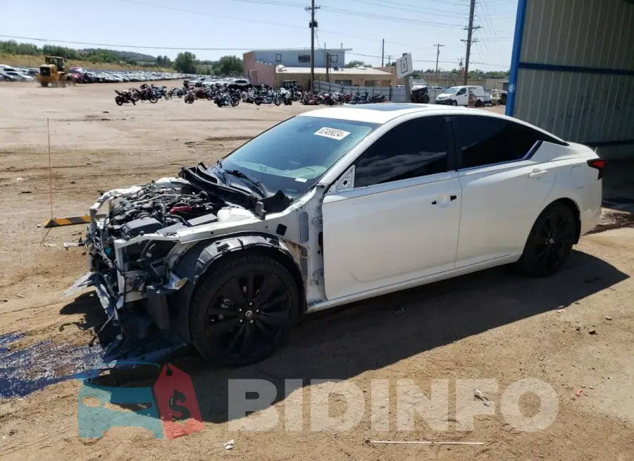 1N4BL4CV1NN350137 Photo# 1