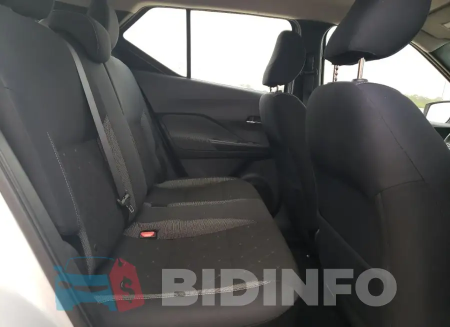 3N1CP5CU2JL507476 Photo# 11