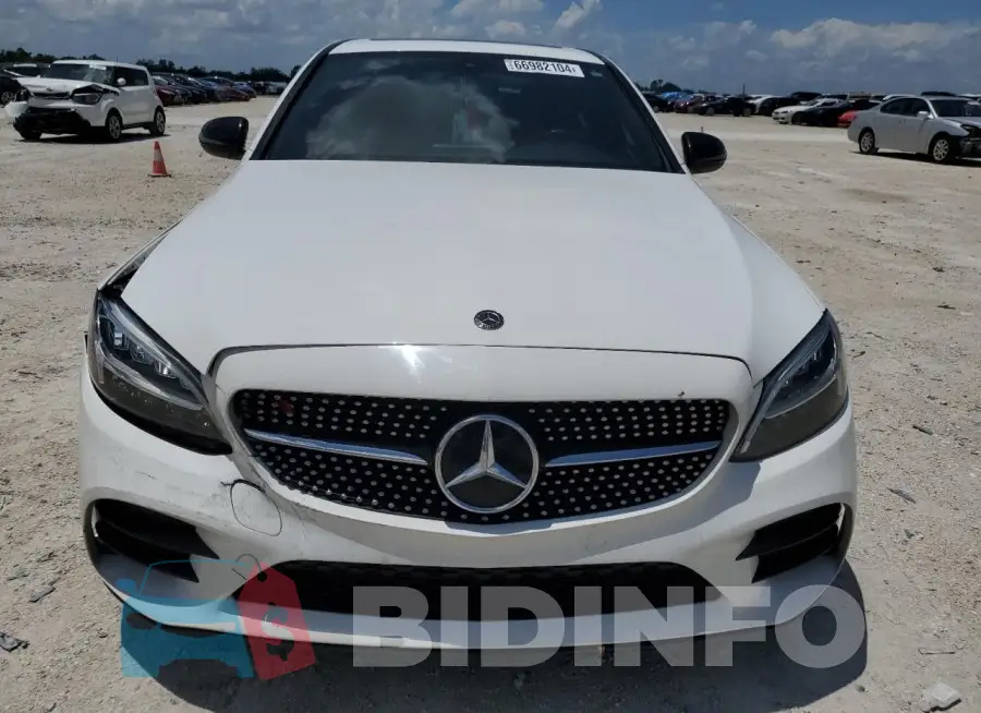 55SWF8DB1KU316870 Photo# 5