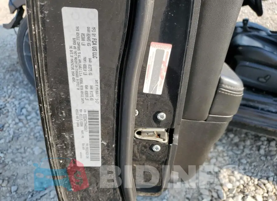 2C3CDXCT7HH635017 Photo# 13