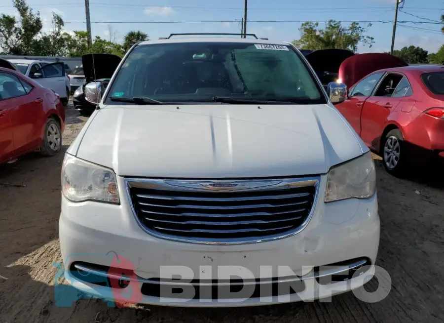 2C4RC1CGXGR215429 Photo# 5