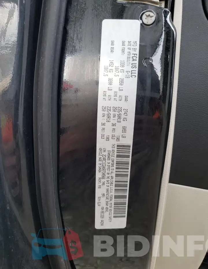 2C4RC1EGXKR734566 Photo# 13