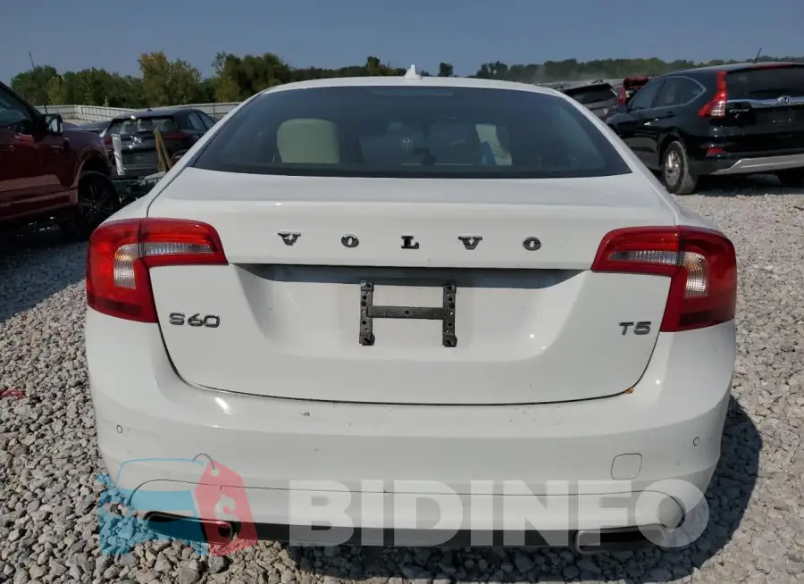 YV126MFK8G2411825 Photo# 6