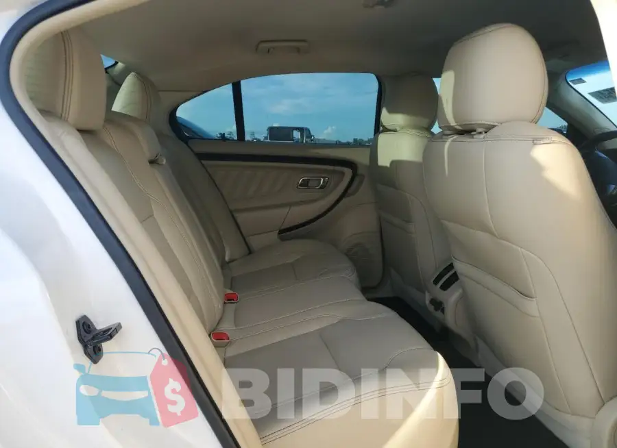 1FAHP2F83HG116566 Photo# 10