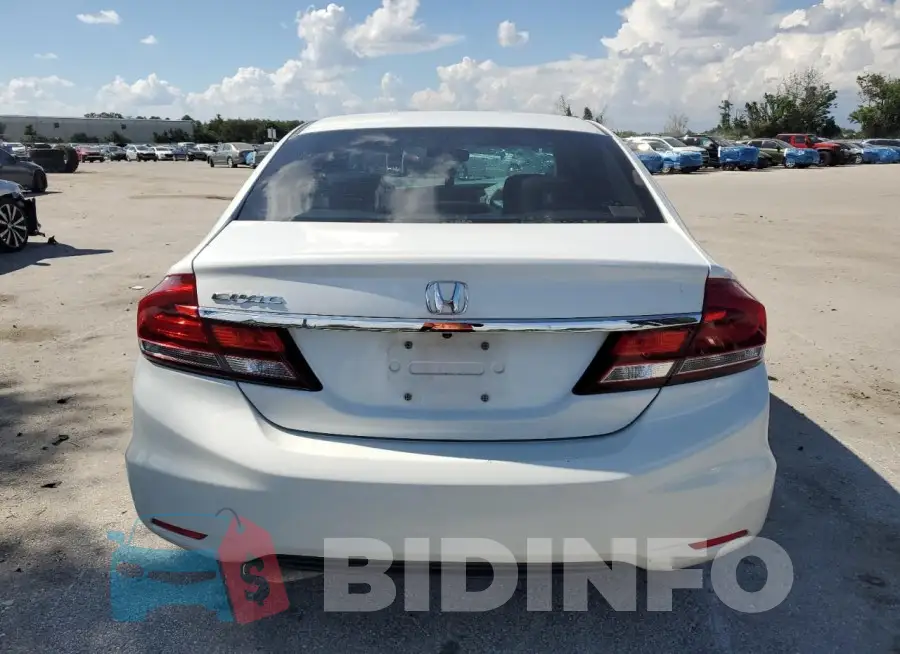 19XFB2F95FE022842 Photo# 6