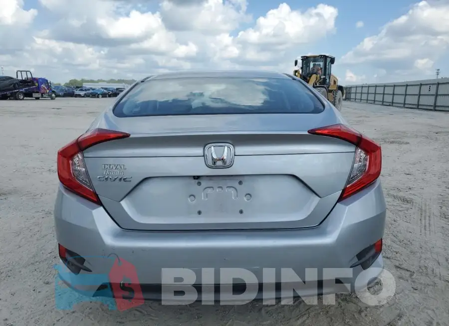 19XFC2F57HE063454 Photo# 6