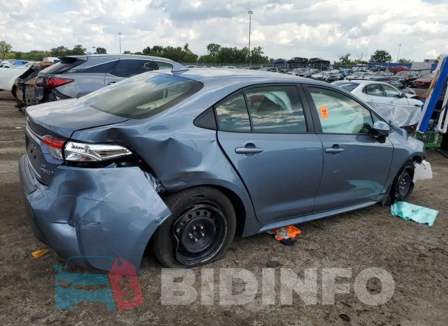 JTDBCMFE0R3057322 Photo# 3