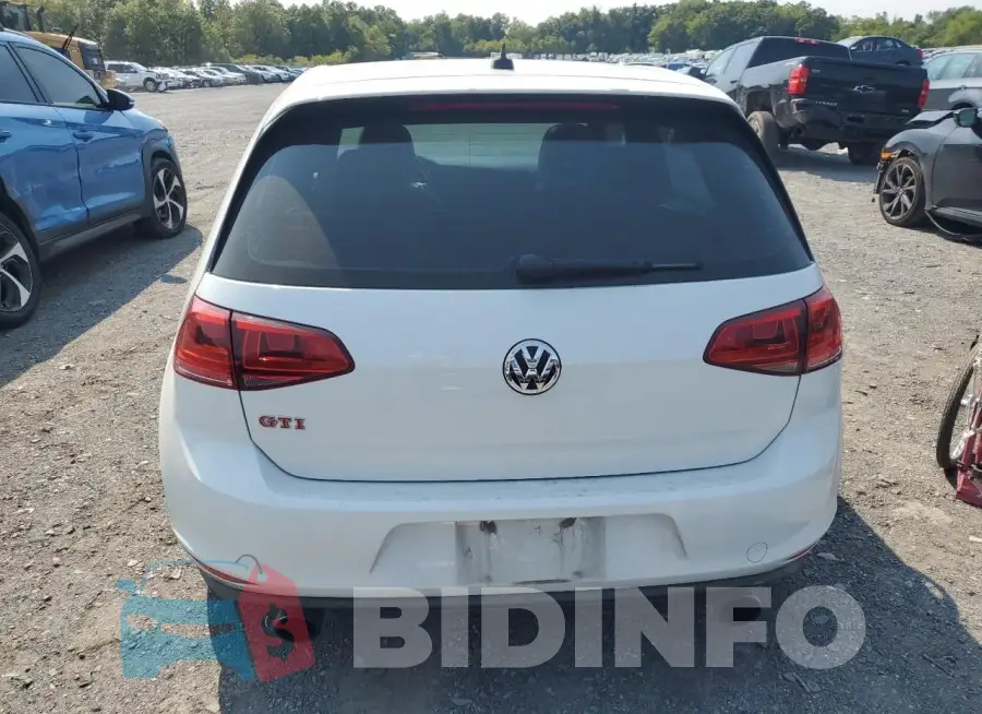 3VW547AUXFM080639 Photo# 6
