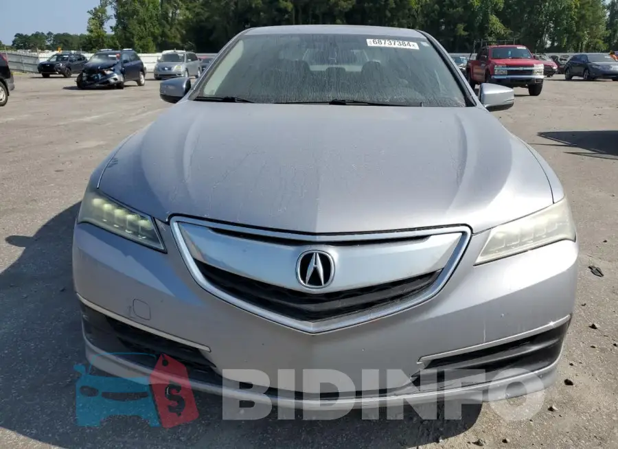 19UUB2F36FA021402 Photo# 5