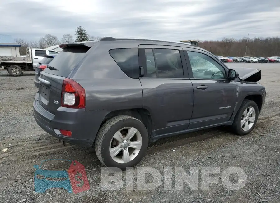 1C4NJDEB4GD793052 Photo# 3