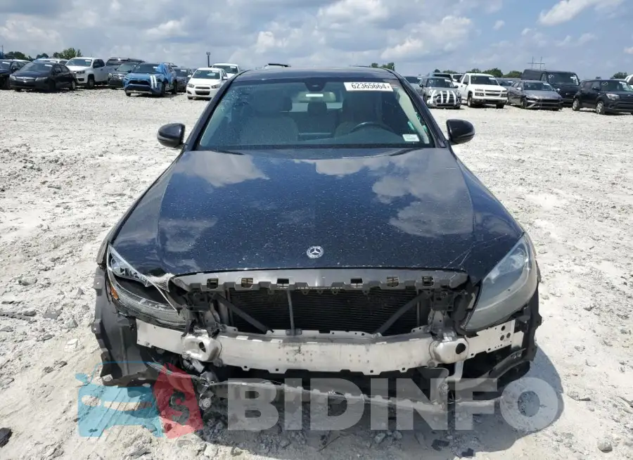 WDDWF4JB5HR293424 Photo# 5