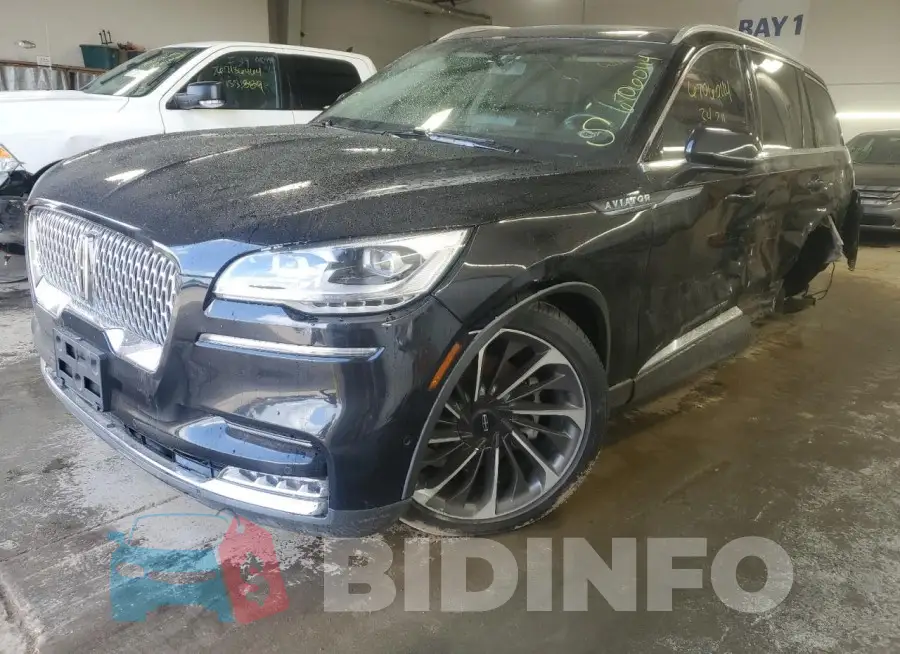 5LM5J7XC0LGL28034 Photo# 1