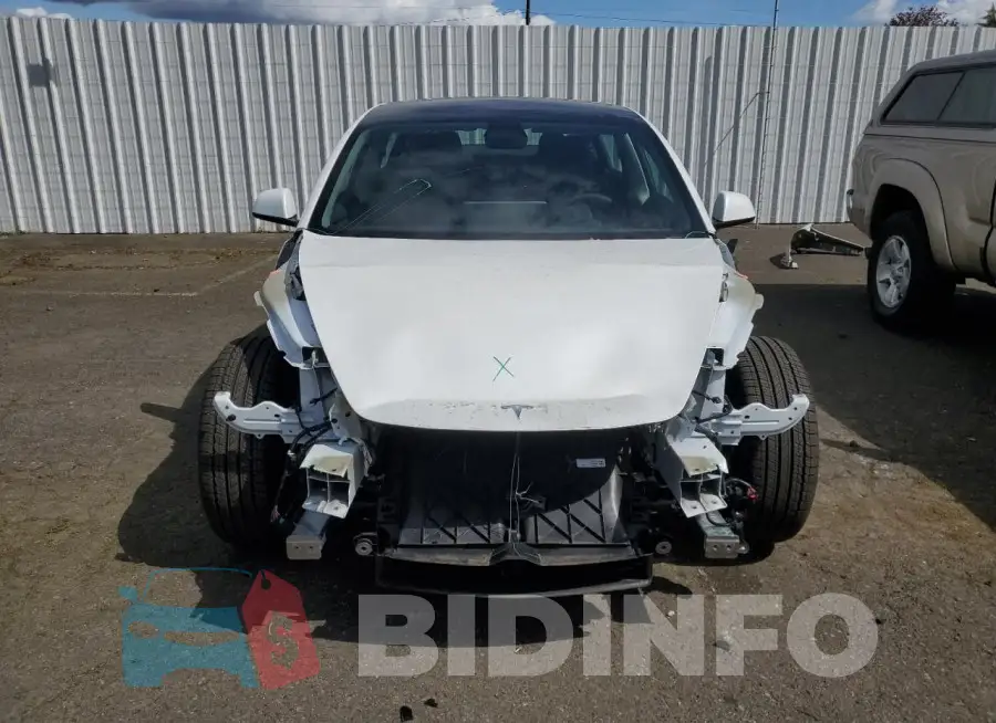 5YJ3E1EAXPF477973 Photo# 5