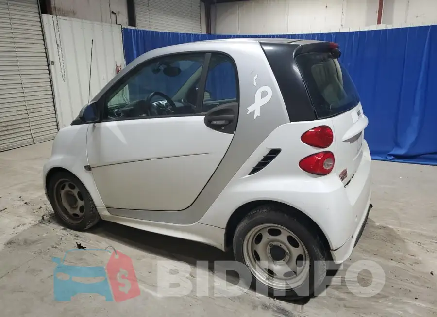 WMEEJ3BA5FK814542 Photo# 2