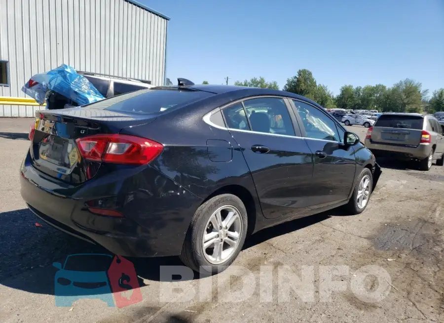 1G1BE5SM5J7132017 Photo# 3