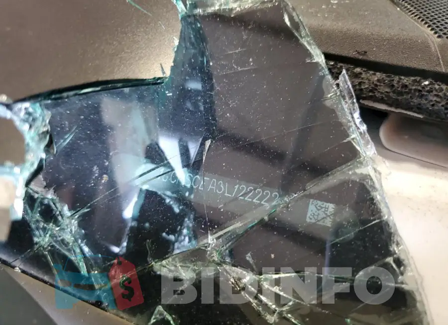 1GCHSCEA3L1222224 Photo# 12
