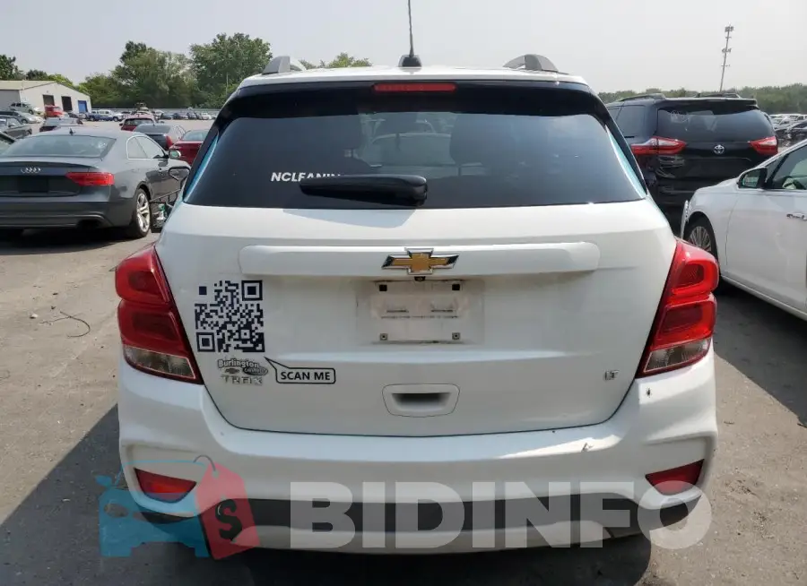 KL7CJLSB3JB598937 Photo# 6