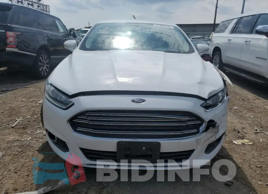 3FA6P0HDXGR219545 Photo# 5