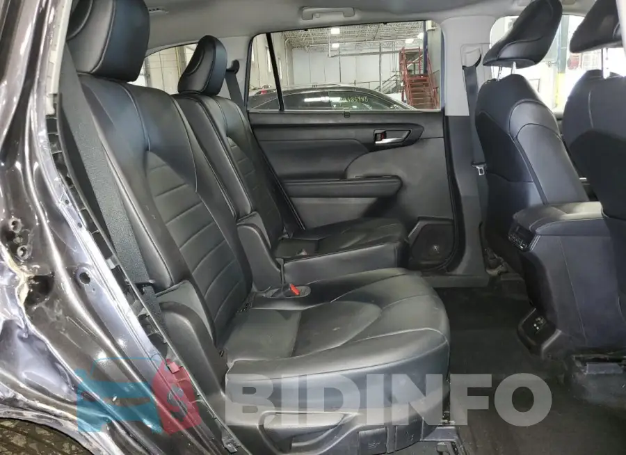 5TDHZRBHXMS127812 Photo# 11