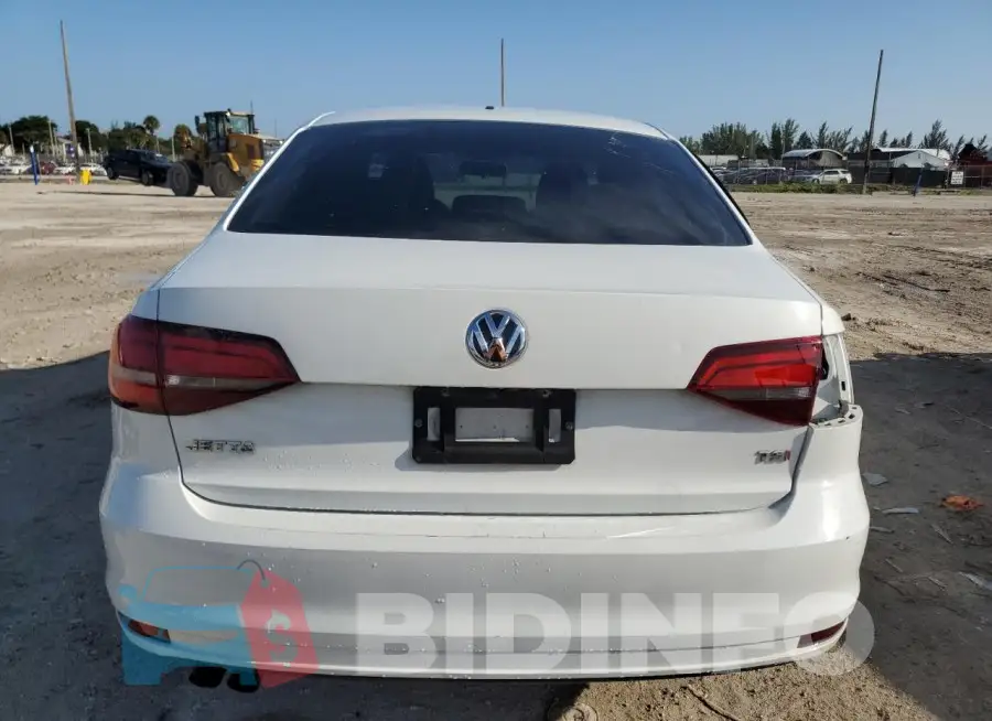 3VW2B7AJ7JM244968 Photo# 6
