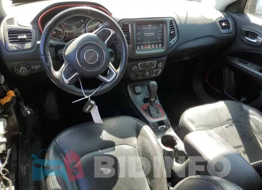 3C4NJDDB8JT501146 Photo# 8