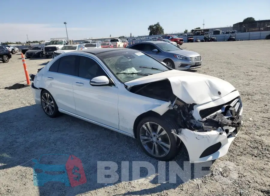 55SWF4JB7GU151718 Photo# 4