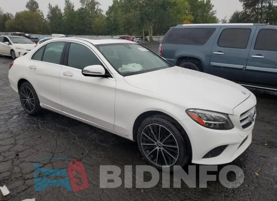 WDDWF8EB8LR525556 Photo# 4