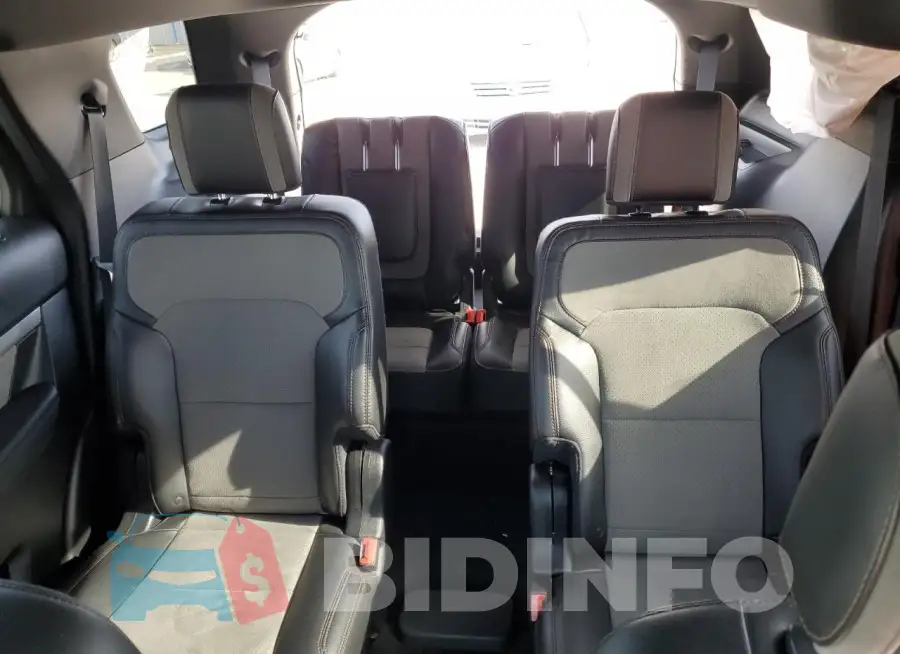 1FM5K8D87HGC28946 Photo# 10