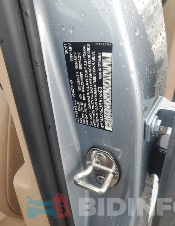 WP1AA2A56MLB16653 Photo# 14