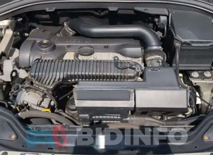 YV4612RK9G2857548 Photo# 7